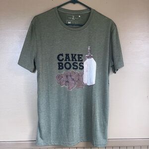Two 2 Fly Cake Boss Graphic Tee Medium
